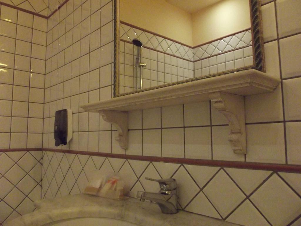Acos Marsala City Hotel Room photo